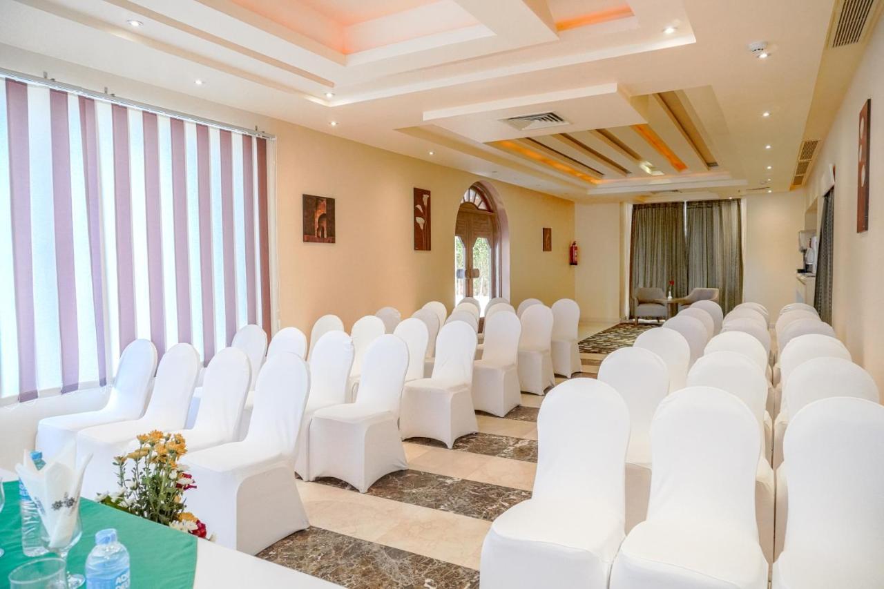 Charmillion Club Aquapark Hotel Шарм ел-Шейх Екстериор снимка The hotel's conference room
