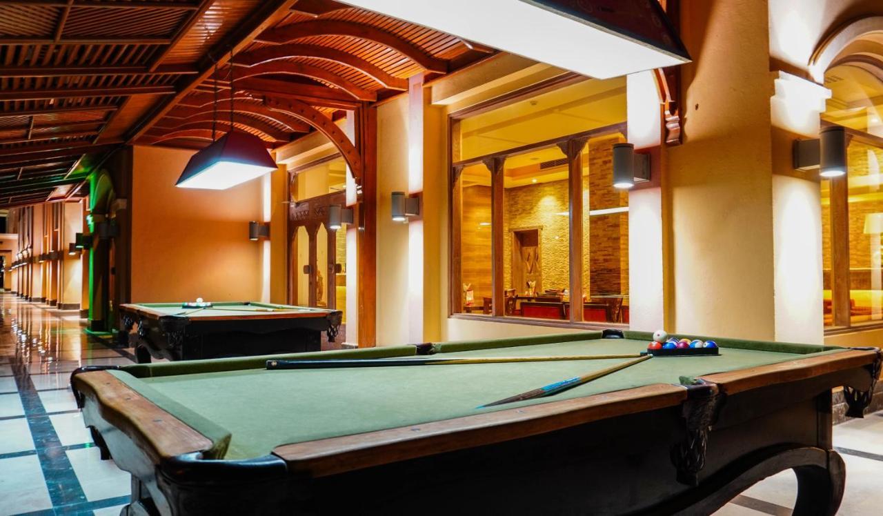 Charmillion Club Aquapark Hotel Шарм ел-Шейх Екстериор снимка The pool table at the hotel