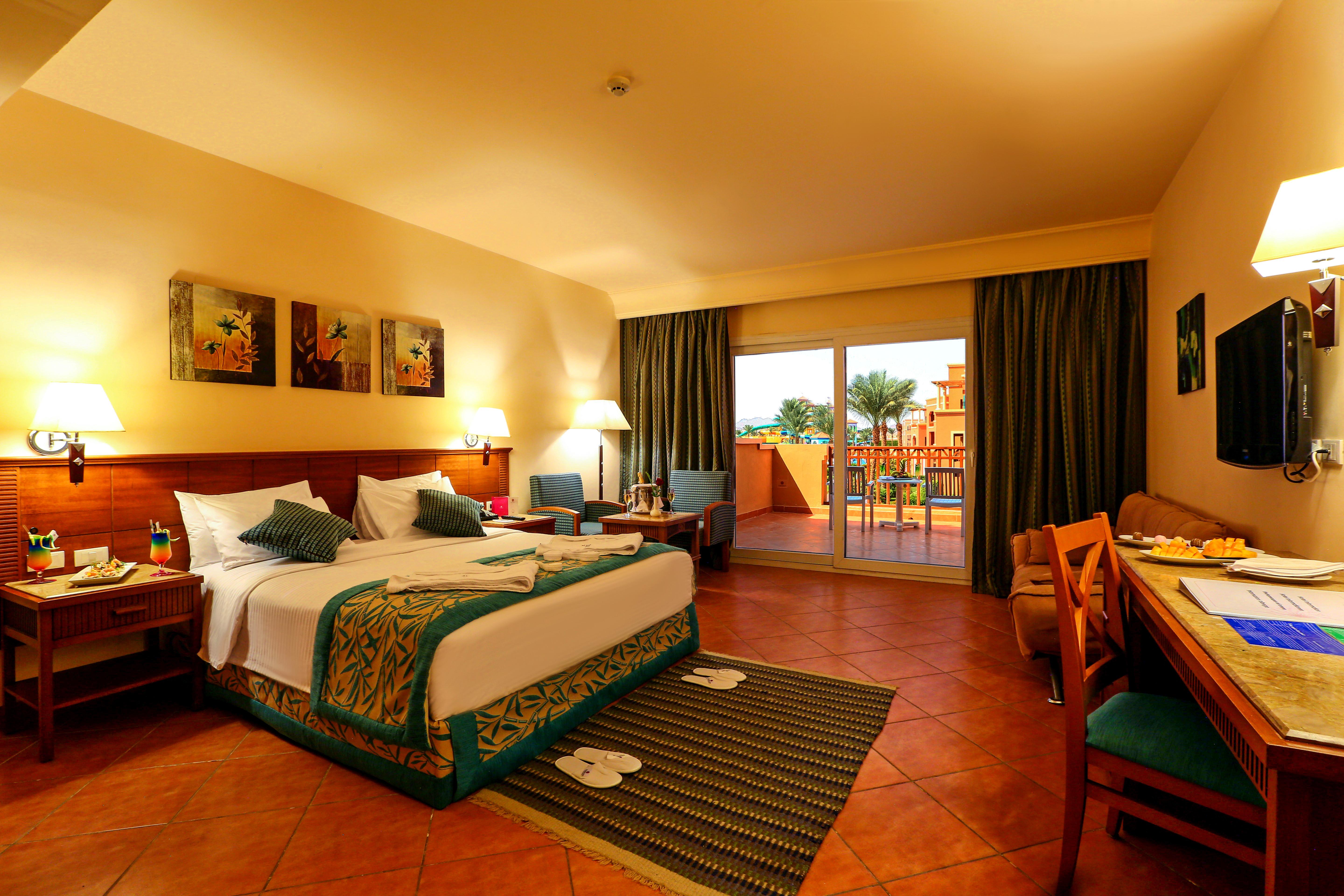 Charmillion Club Aquapark Hotel Шарм ел-Шейх Екстериор снимка A room at the Hilton Sharm El Sheikh